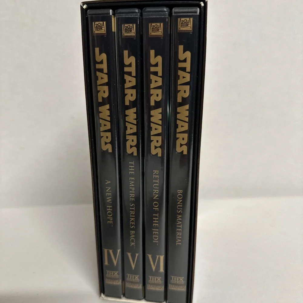 Star Wars Trilogy DVD Box Set (LucasFilm Ltd. 2004)